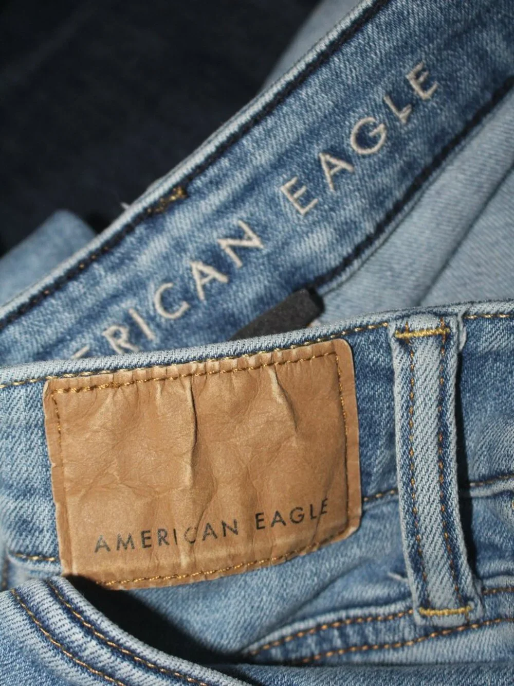 American Eagle Men's AirFlex Temp Tech Athletic Fit Jean Campus Brights Slim Fit